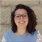 Laureata magistrale impartisce lezioni di chimica, biologia, scienze e aiuto compiti